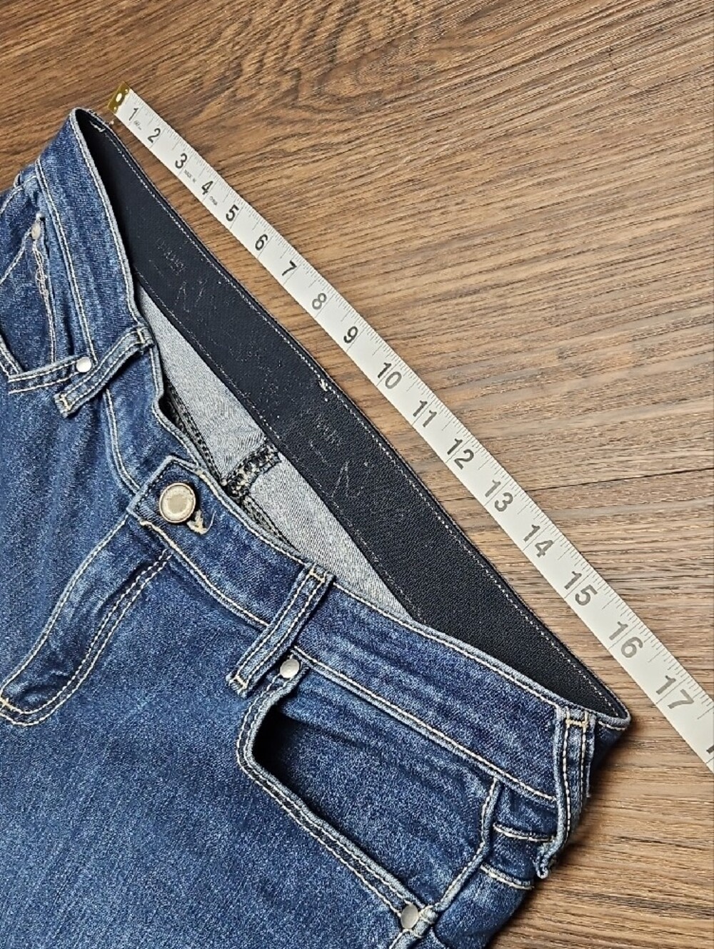 Aura by Wrangler Flare Jeans Medium Wash 11/12 x 34 - Picture 5 of 14